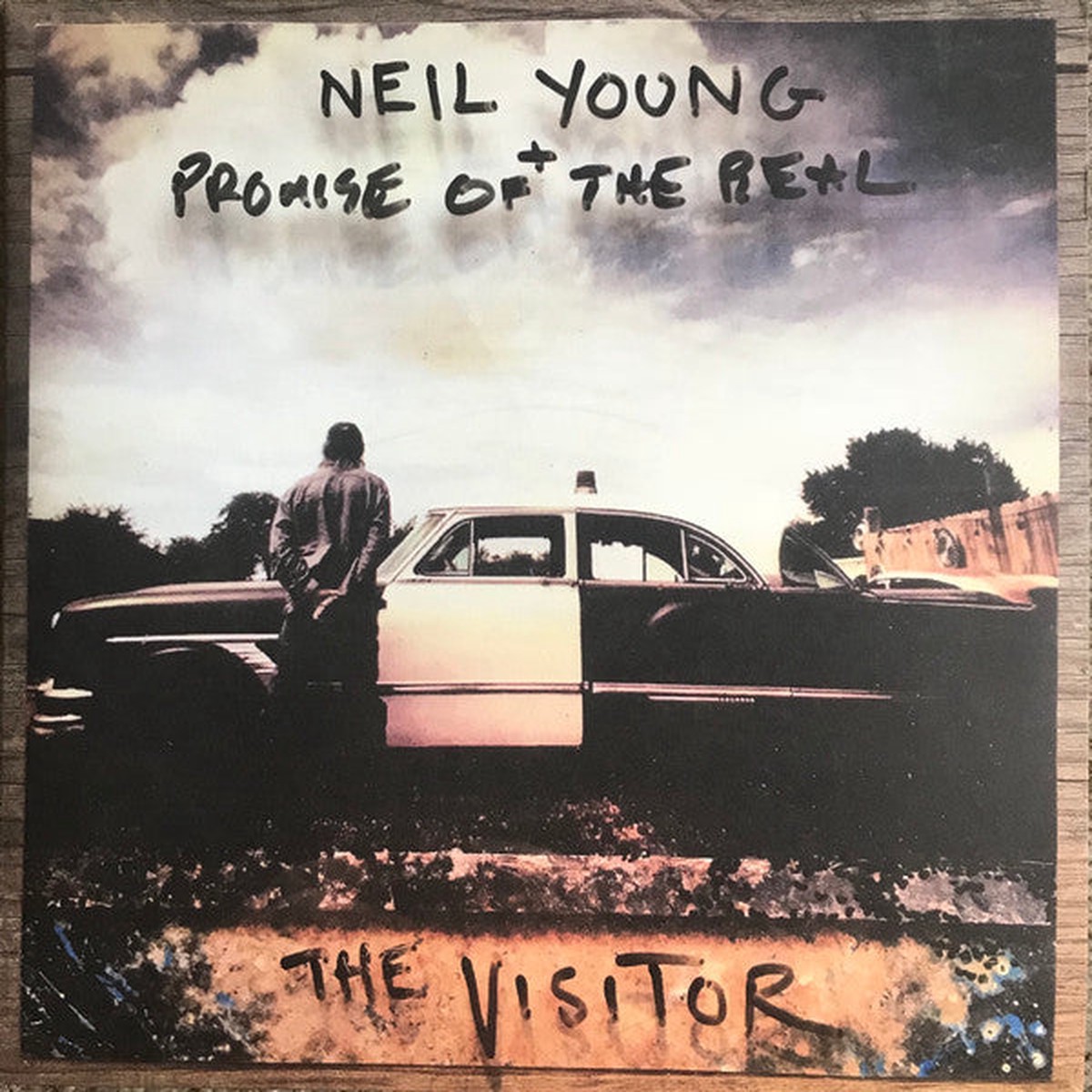 Young Neil Promise Of The Real - Visitor Vinyl Second Hand